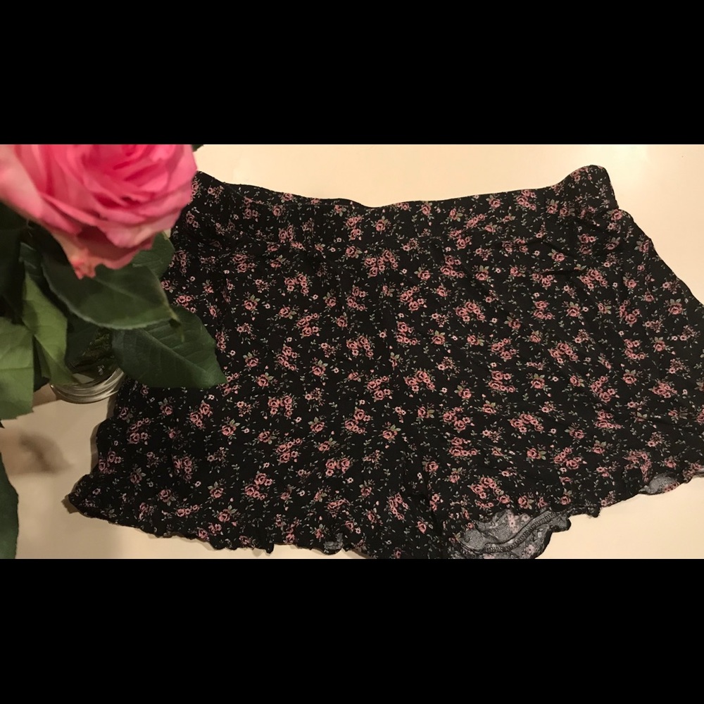 Plus size floral shorts